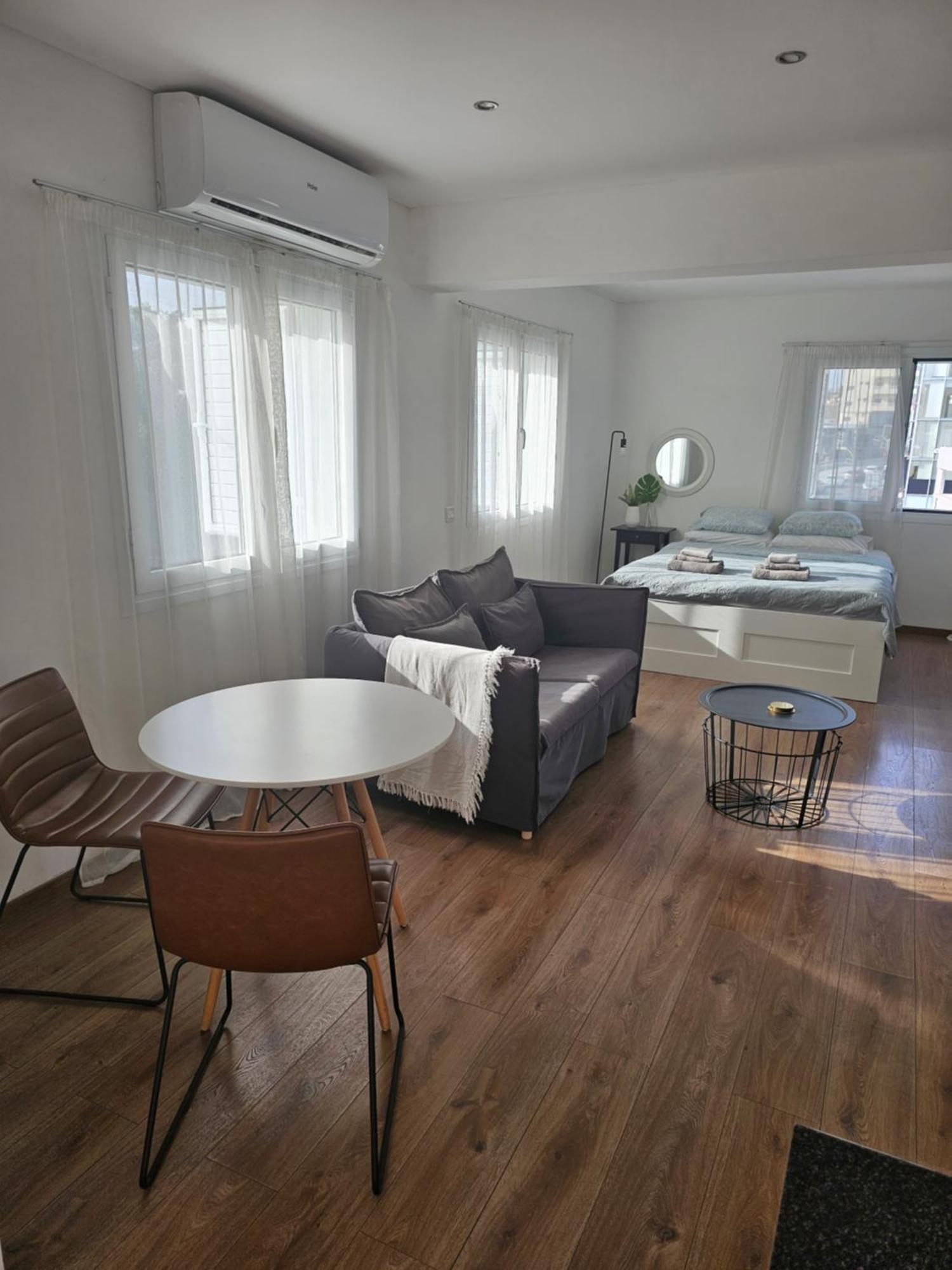 City Center Apartments Pafos Zewnętrze zdjęcie