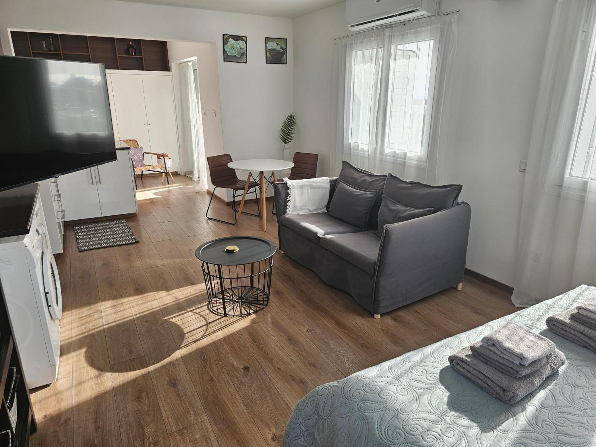 City Center Apartments Pafos Zewnętrze zdjęcie